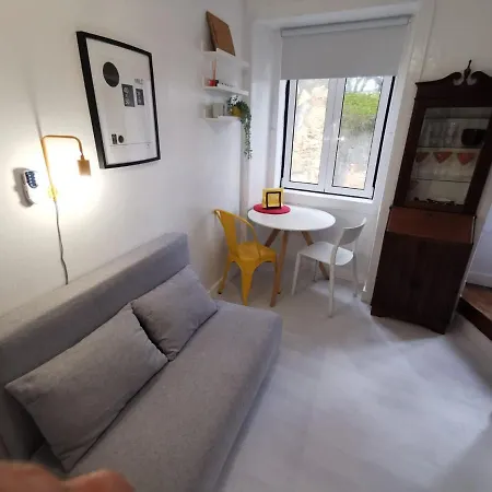 Lovely Small Loft In Alfama Near Castelo S Jorge Apartamento Lisboa
