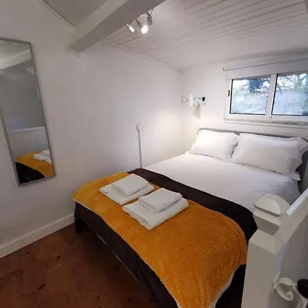 Apartamento Lovely Small Loft In Alfama Near Castelo S Jorge *